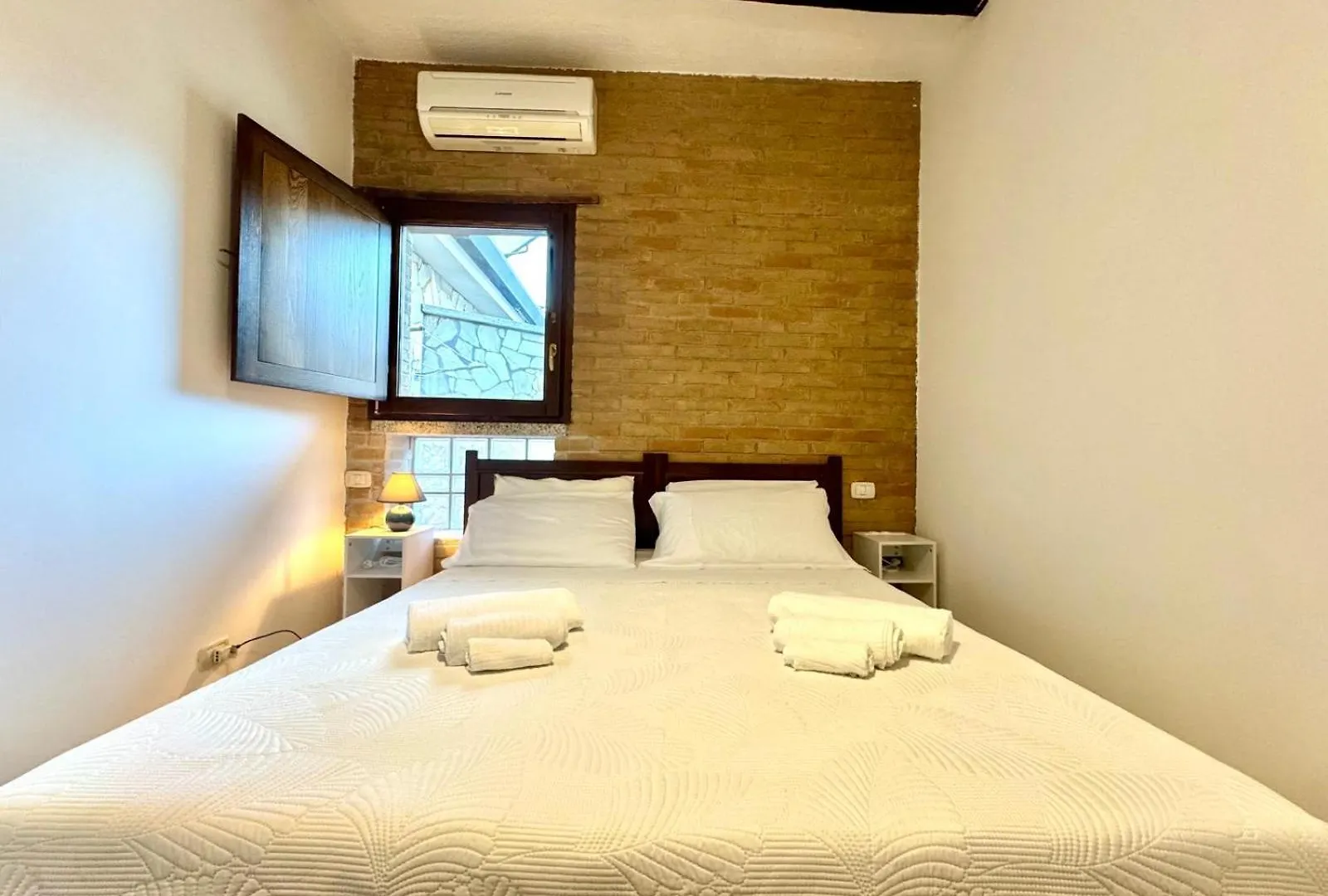 Village Center Apartments Bari Sardo