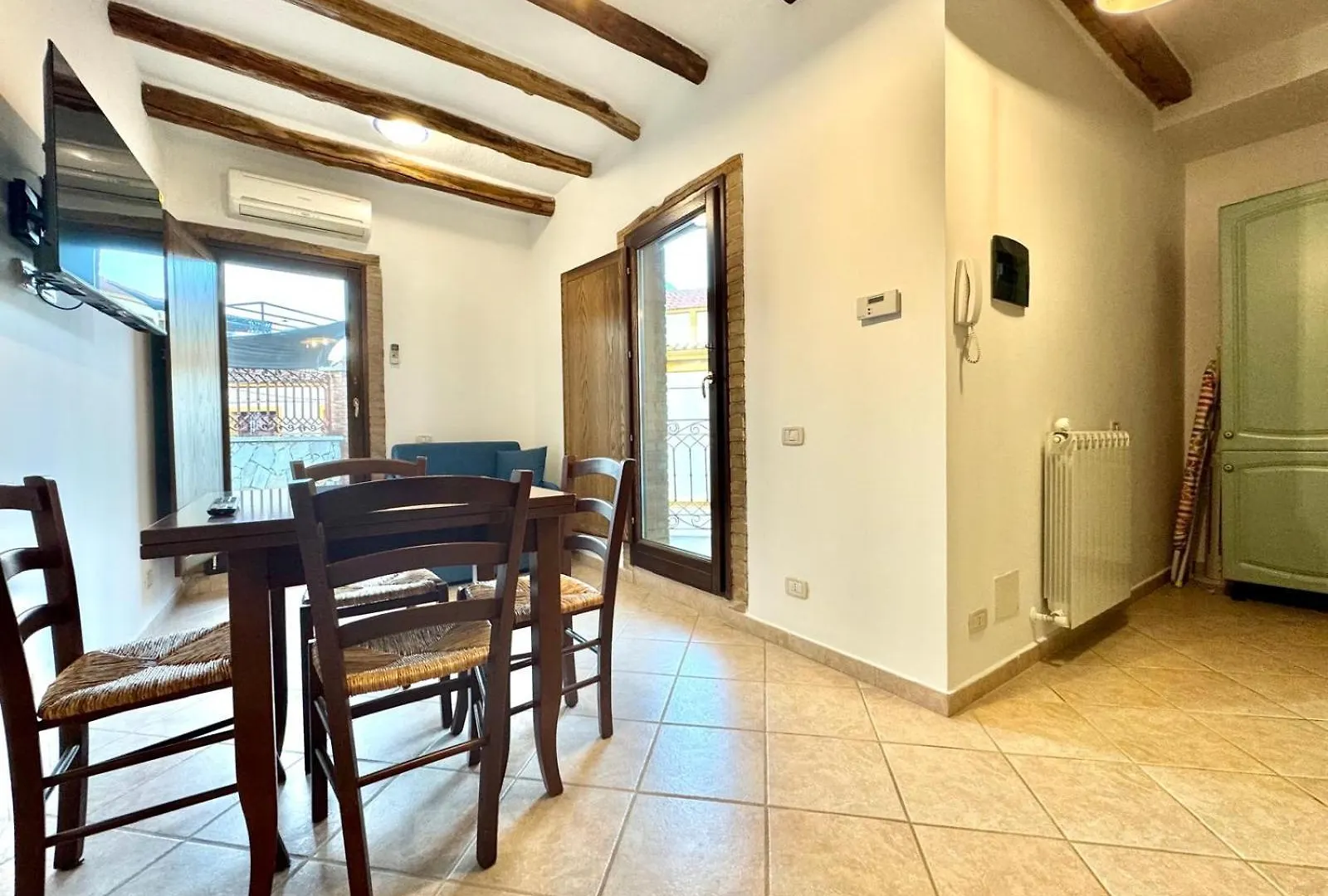Village Center Apartments Bari Sardo